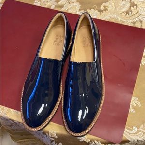 Naturalizer Glossy Dark Blue Loafers